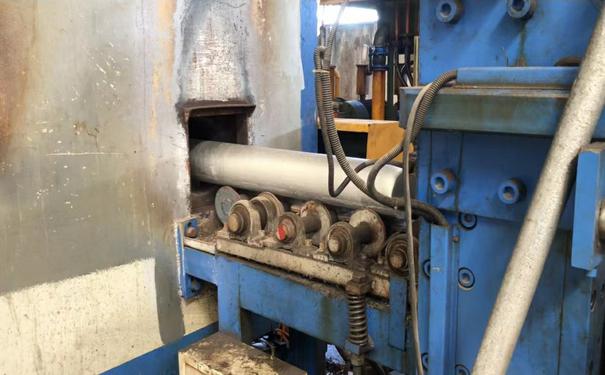 鋁棒擠壓中 鋁棒擠壓中